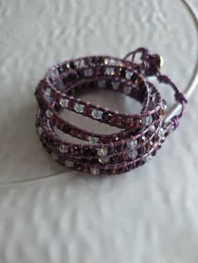 NWOT Victoria Emerson 5 Wrap Purple & Pink Beaded Bracelet